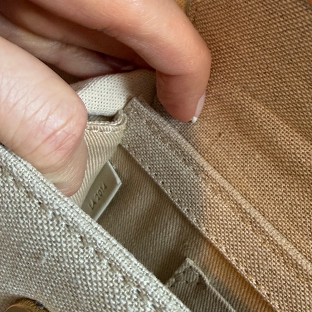Jacquemus Cream Mini Bag like new 💯 authentic - Picture 10 of 15